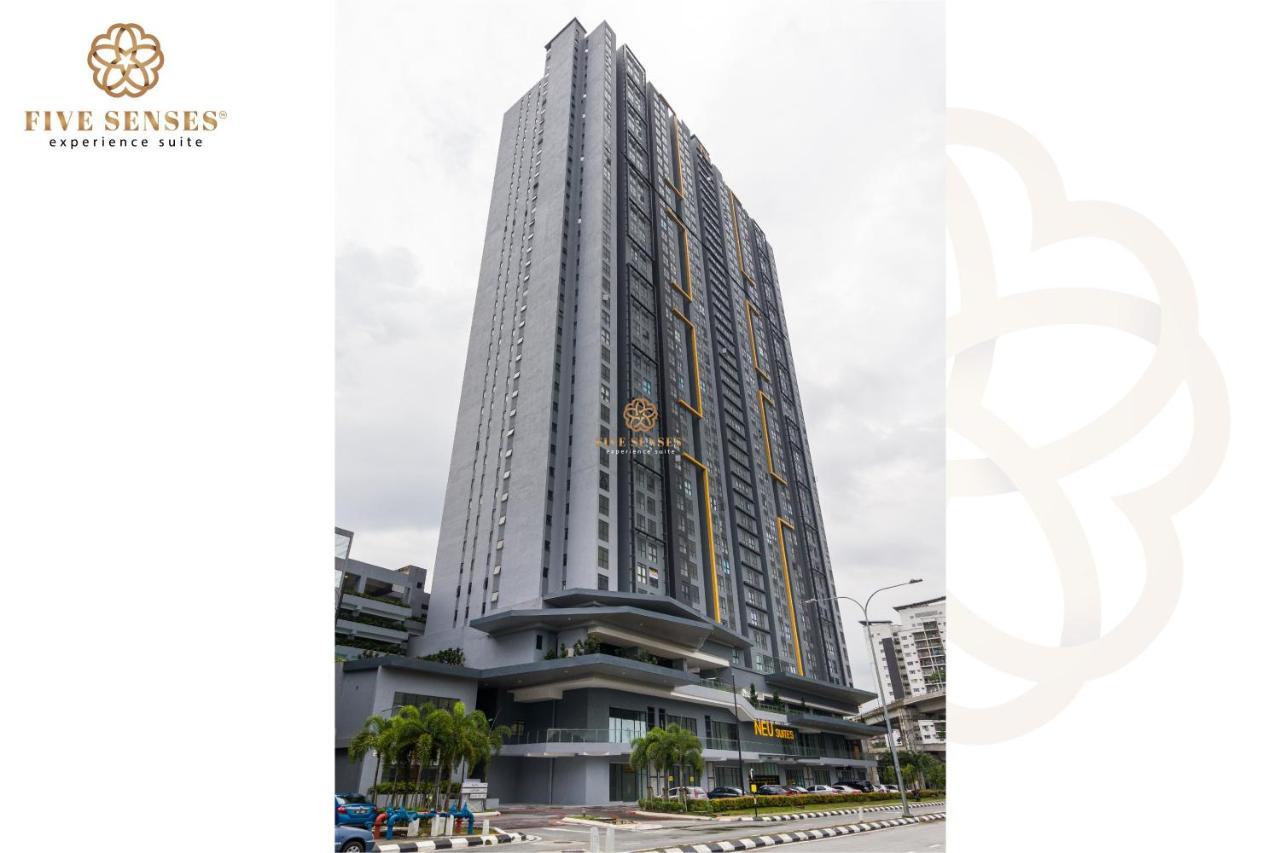 Pangsapuri Neu Kuala Lumpur, Roam